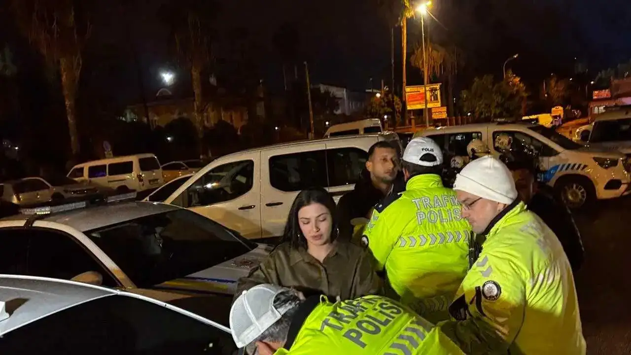 Adana’da “Ceza Yazmayın” Israrı Kameraya Saldırıyla Bitti! 2